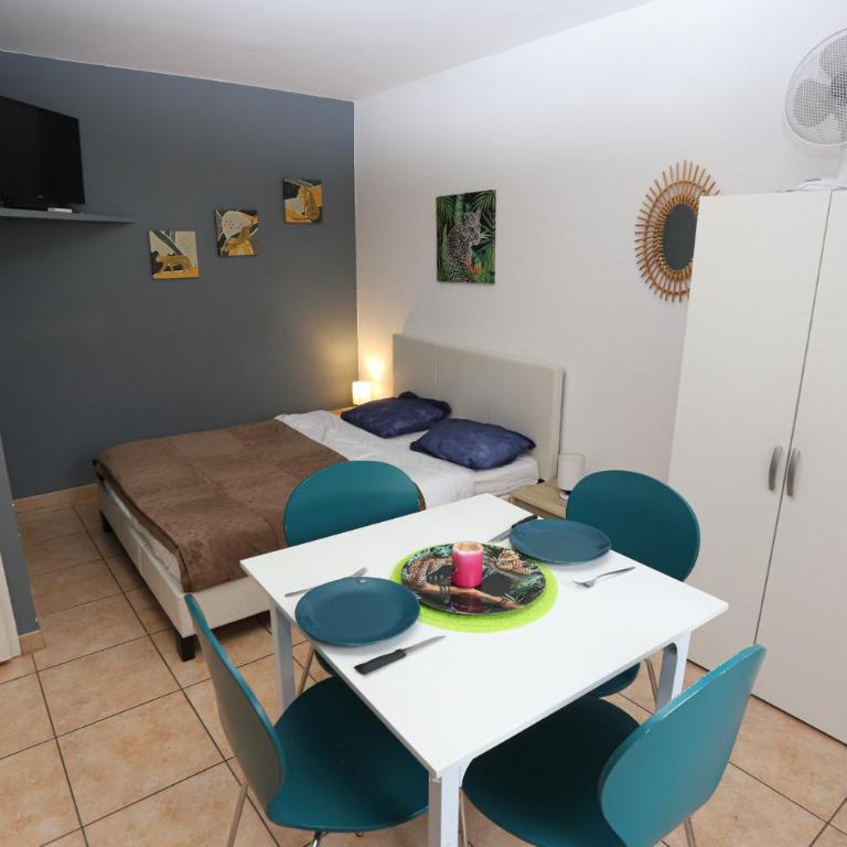 Grande studio 2 coeur des animations à 50m plage - Apartamento Estudio - 2