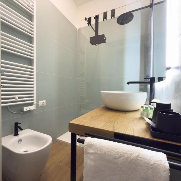 Vatican Dolce Remy Guest House - Metro Cipro - Triple Room with Balcony - 5