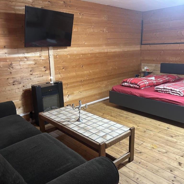 Gasthof Rafting Alm - Familienzimmer mit Bad - 11