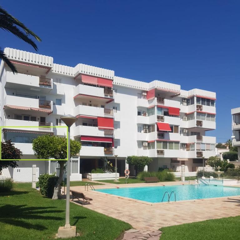 Luxury renovated 2-bedroom apartment with pool - Apartamento de 2 dormitorios - 2