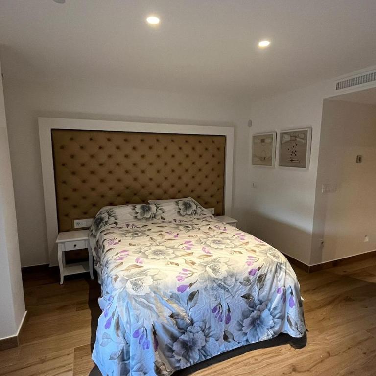 Luxury renovated 2-bedroom apartment with pool - Apartamento de 2 dormitorios - 7