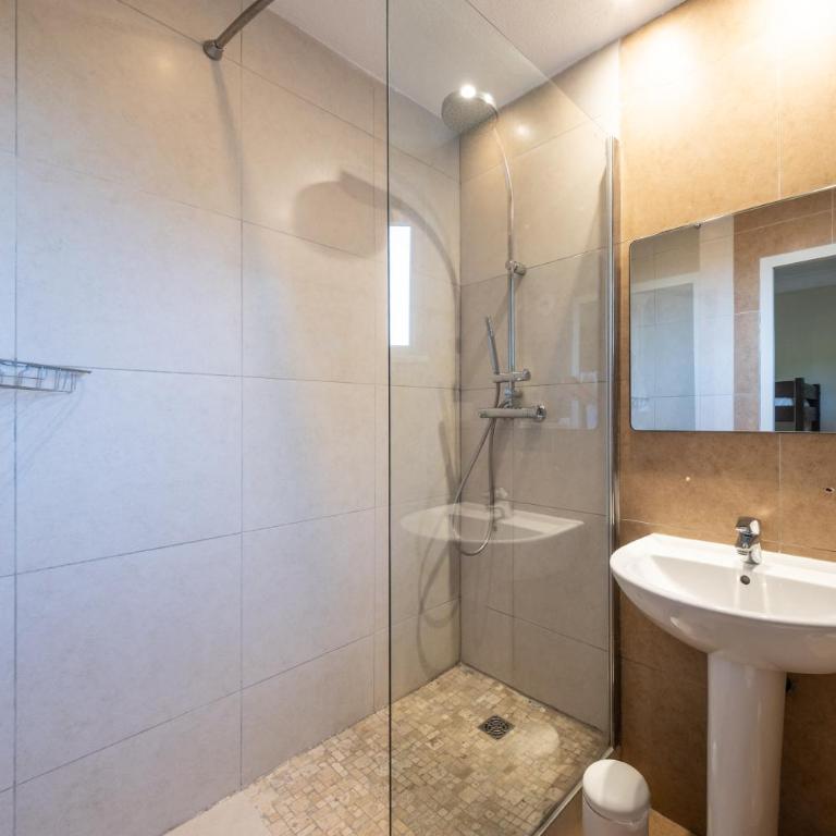 Résidence Château d'Acotz - Appartements avec piscine à 300m des Plages & Océan - Studio avec Balcon - 26