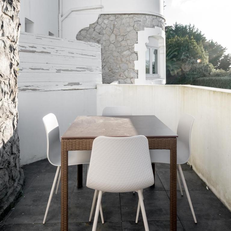 Résidence Château d'Acotz - Appartements avec piscine à 300m des Plages & Océan - Studio avec Balcon - 48