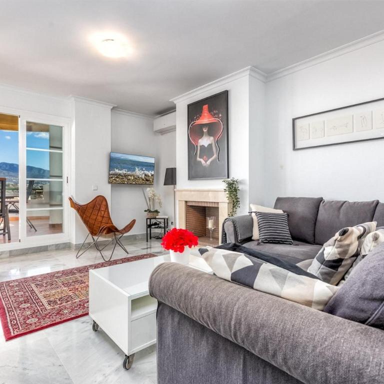 3 bed duplex by Puerto Banus, Marbella, 3 pools, Sea views - Apartamento con vistas al mar - 1