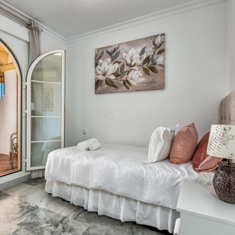 3 bed duplex by Puerto Banus, Marbella, 3 pools, Sea views - Apartamento con vistas al mar - 32