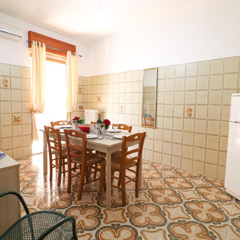 Casa Isabel a Otranto - Four-Bedroom Standard Apartment - 55