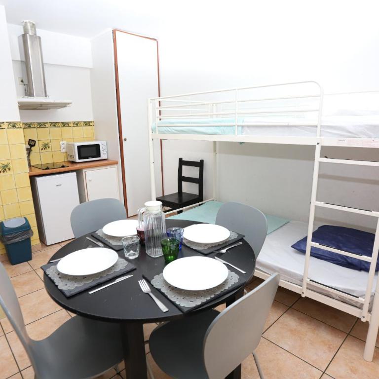 Grand studio 4 50m de la plage pour 4 - Studio - 3