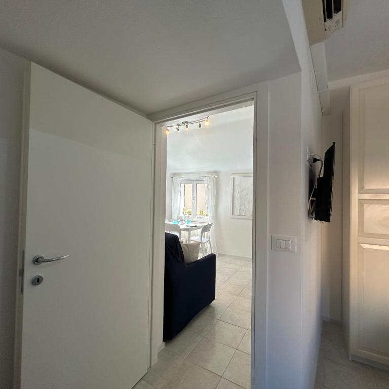 Sogni al Sole by Holiday World - Two-Bedroom Apartment - 11