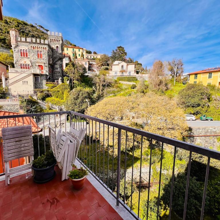 Oltremare Central Apartment - Appartamento con 2 Camere da Letto e Balcone - 1