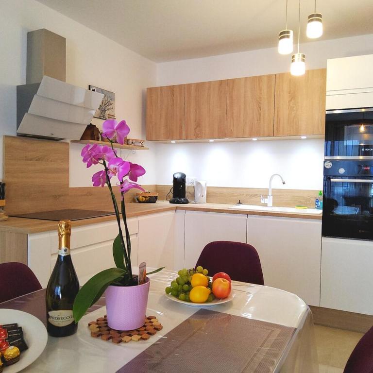 Appart 2 chambres - 50 m de la mer - parking - Appartement - 15