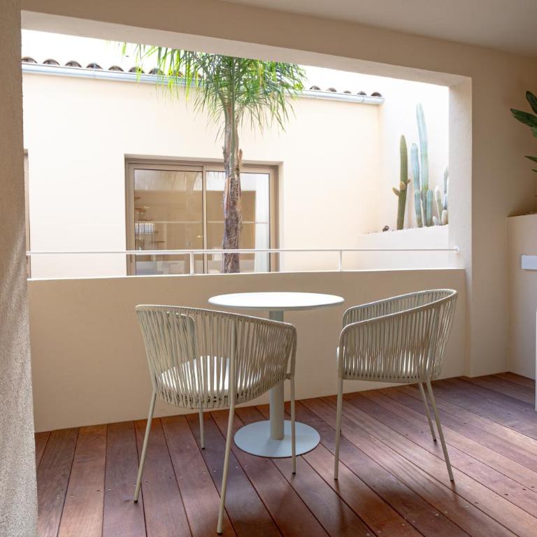 Maison Raphaël studios - Plages, Ville et Gare à Pied - Studio avec Terrasse - 17