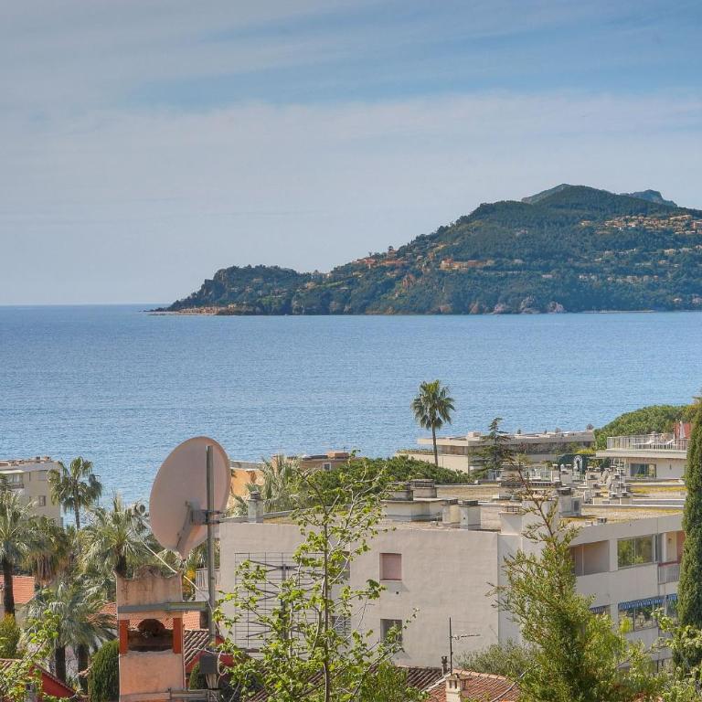 somptueux 4 pieces vue mer et parking A3B132 - Apartment mit Meerblick - 36