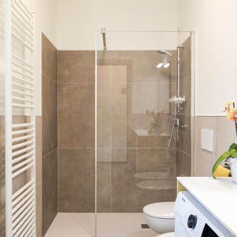 CAESAR APARTMENT - Regarda Travel - Appartamento Deluxe con 2 Camere da Letto e Balcone - 19