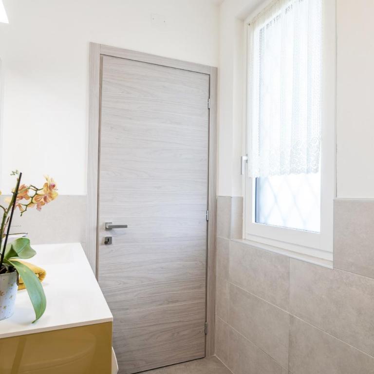 CAESAR APARTMENT - Regarda Travel - Appartamento Deluxe con 2 Camere da Letto e Balcone - 20