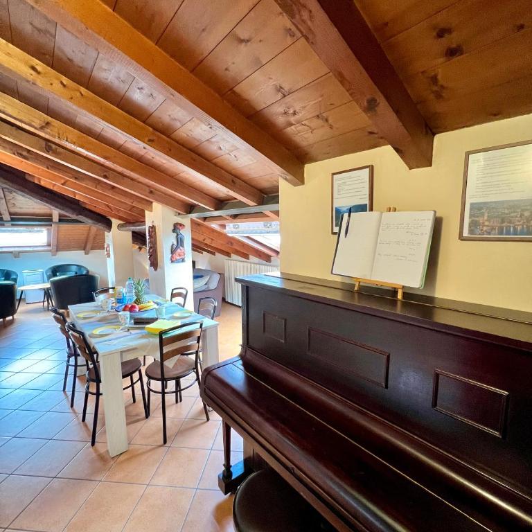 B&B La Mansarda di Sabrina - Appartamento con 2 Camere da Letto - 18