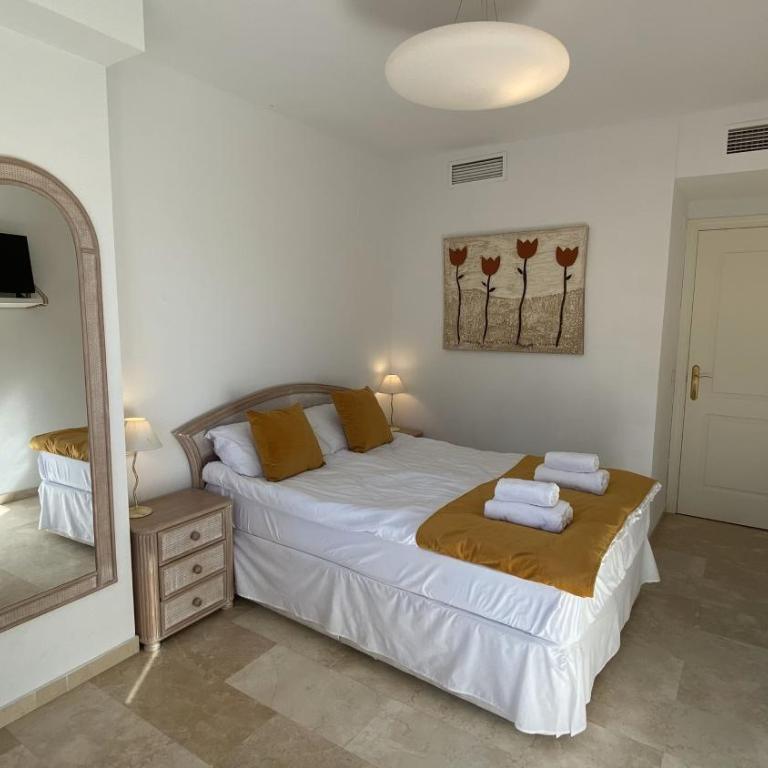 Mar Estepona - Two-Bedroom Apartment - 11
