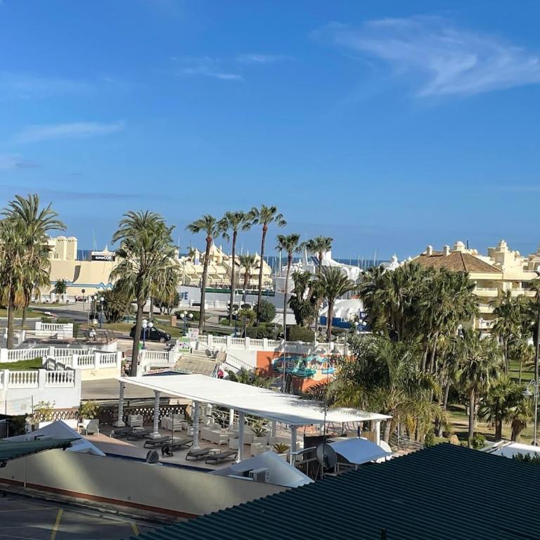 1st Line Beachfront with direct access to beach - One-Bedroom Apartment - 5