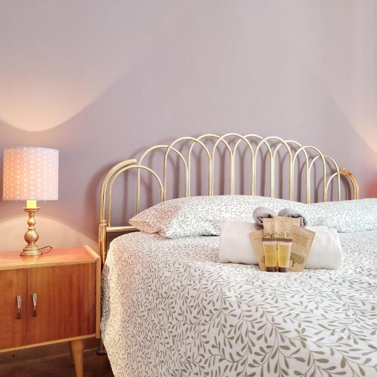 B7 Hostal - Economy Triple Room with Shared Bathroom - 5