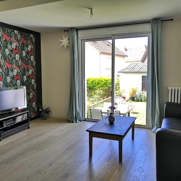 Maison proche centre ville et circuit avec jardin - Casa con 3 Camere da Letto - 19