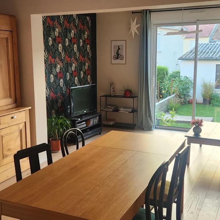 Maison proche centre ville et circuit avec jardin - Casa con 3 Camere da Letto - 20