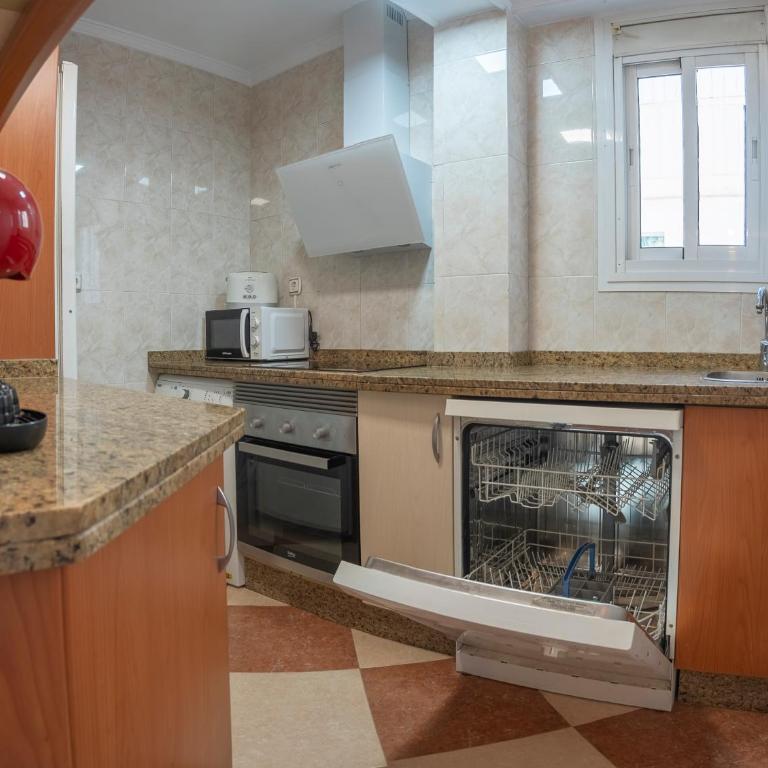 Malaga Center Flat Hospitality - Apartamento de 2 dormitorios - 18