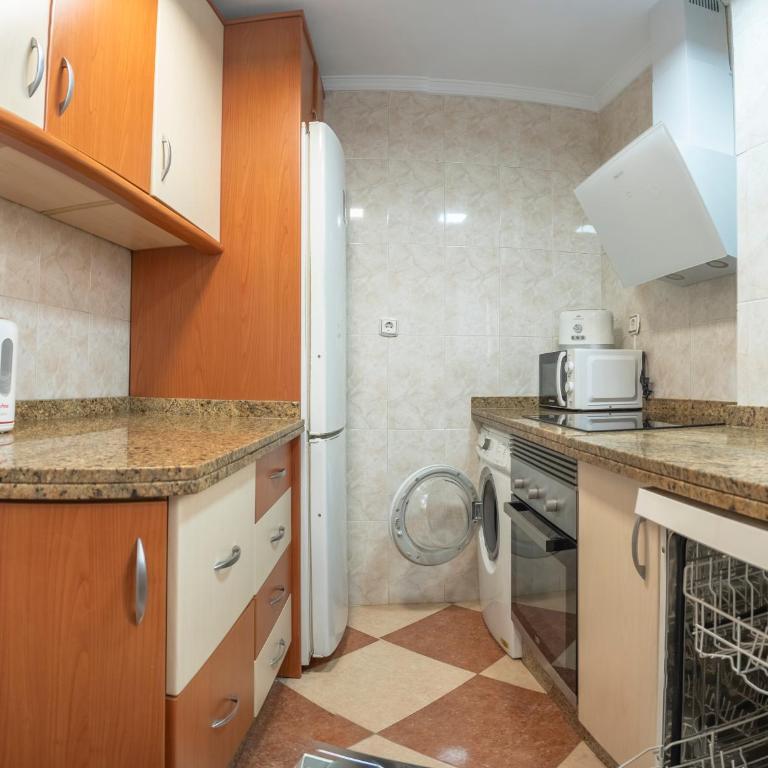 Malaga Center Flat Hospitality - Apartamento de 2 dormitorios - 17