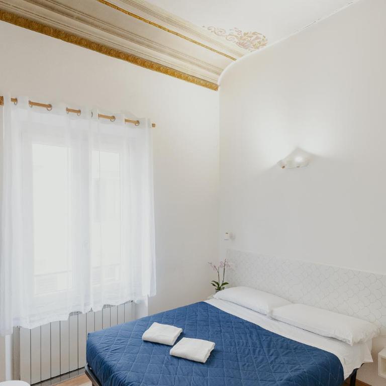 Florence Rooms - Camera Matrimoniale Standard - 5