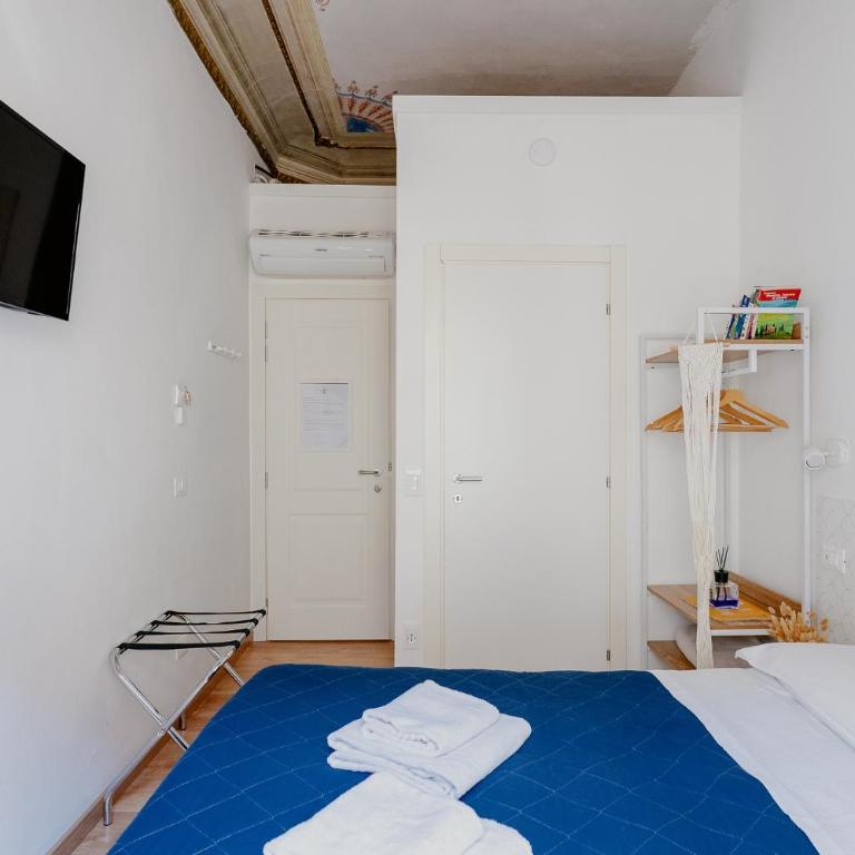 Florence Rooms - Camera Matrimoniale con Bagno Privato - 8