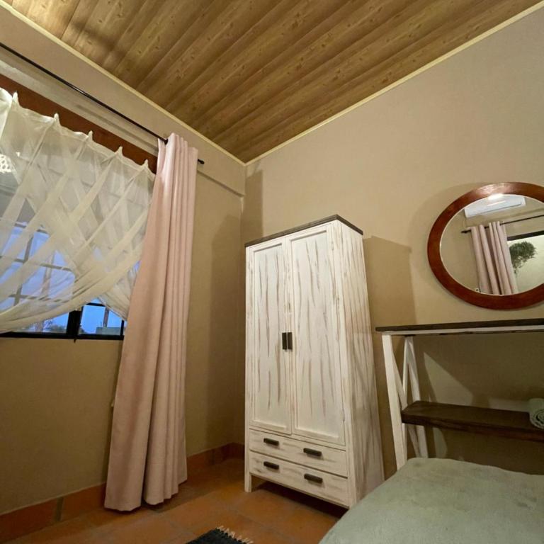 Colonial-style house - Two-Bedroom House - 13