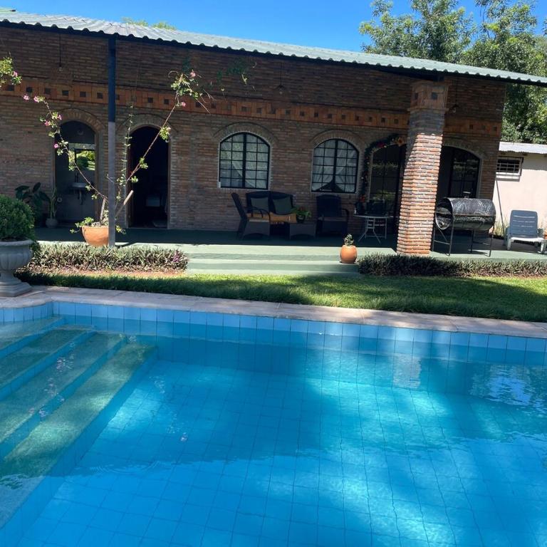 Colonial-style house - Two-Bedroom House - 4