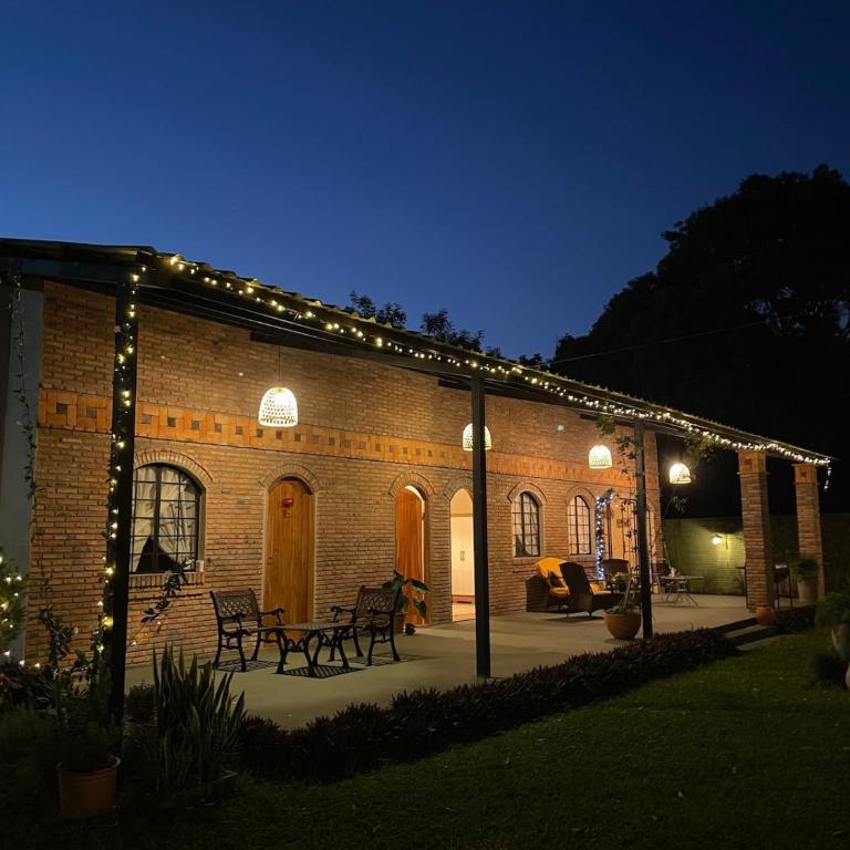 Colonial-style house - Two-Bedroom House - 61
