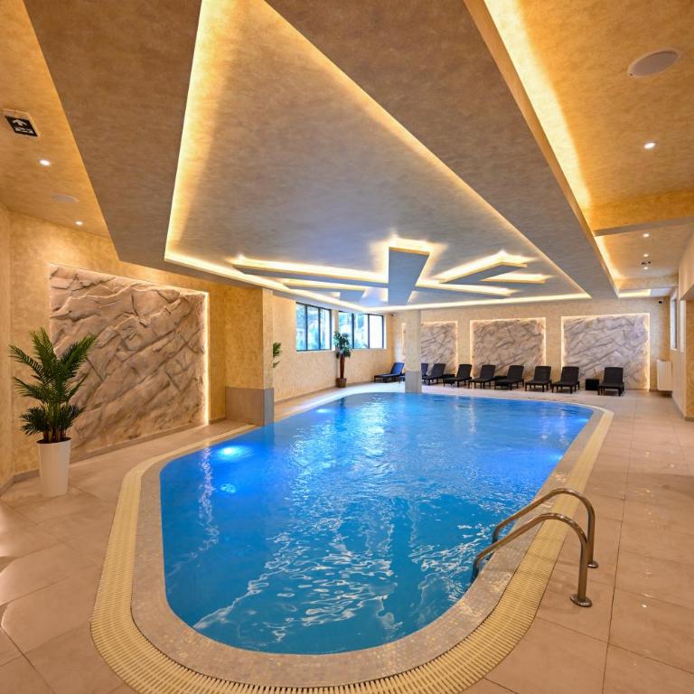 Retreat Apartments Wellness & Spa - Two-Bedroom Apartment with Balcony - 1