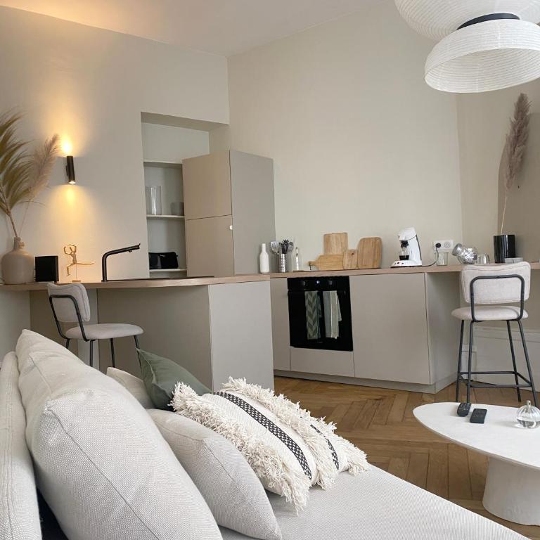 Appartement hausmannien au coeur du 7e - Appartement 1 Chambre - 6