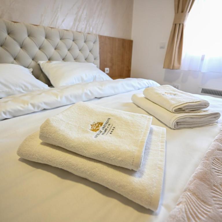 Retreat Apartments Wellness & Spa - Two-Bedroom Apartment with Balcony - 6