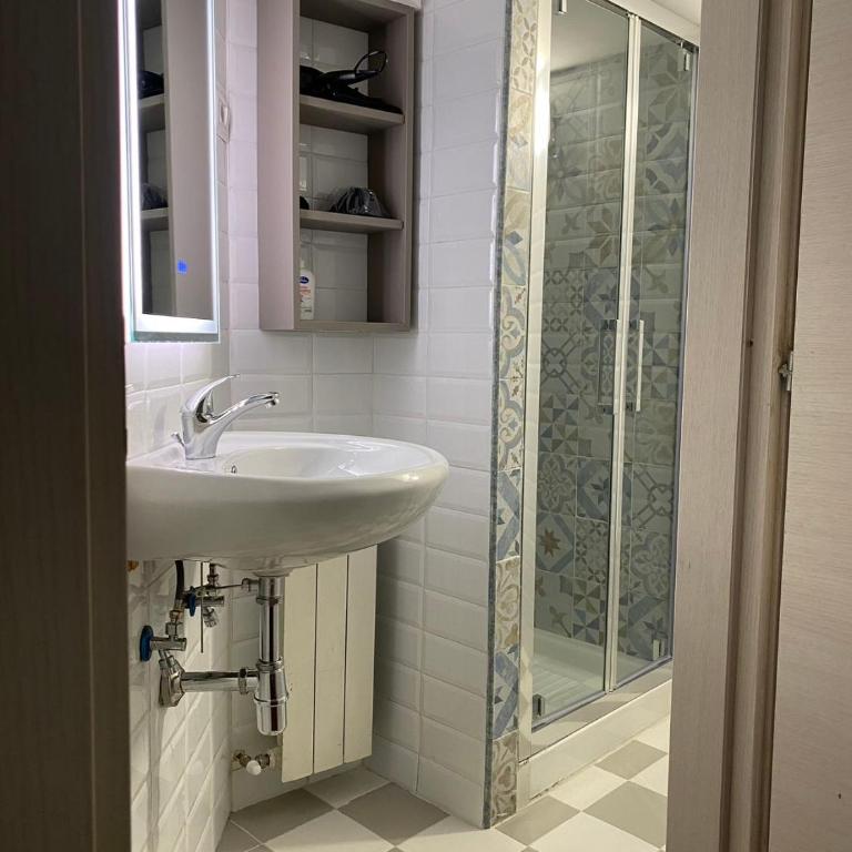 888 Vittorio - Appartamento Standard con 3 Camere da Letto - 6