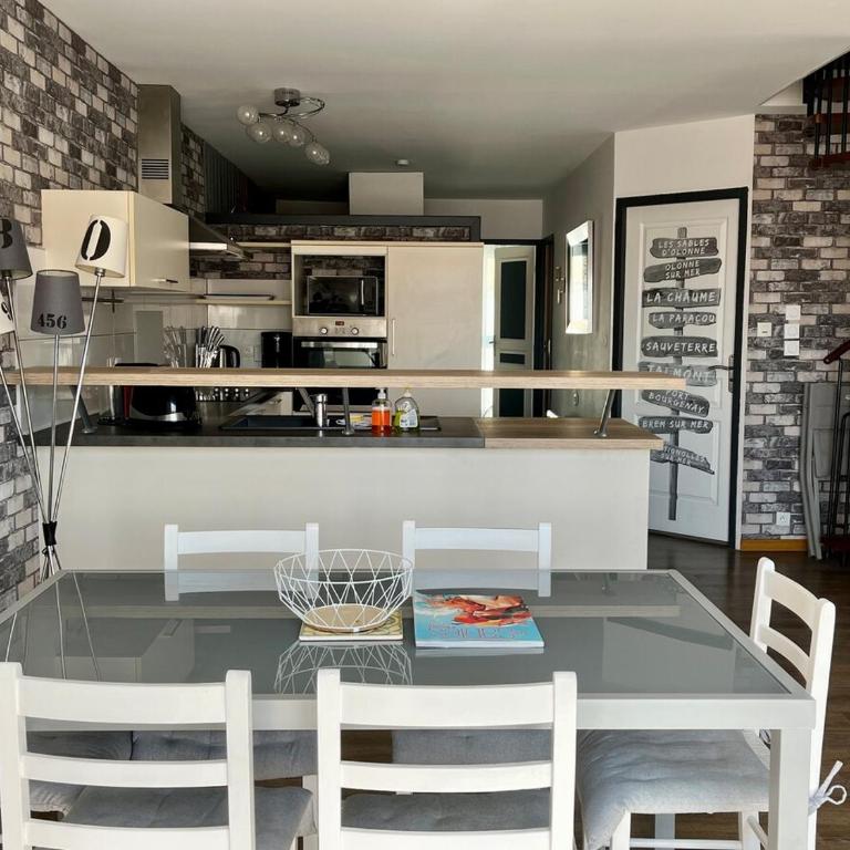 Superbe duplex - terrasse ensoleillée, 300m plage - Apartment mit 2 Schlafzimmern - 28