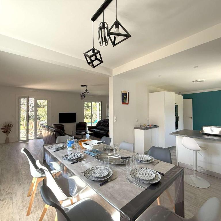 Villa rénovée avec jardin à Petit-Piquey - Proche Bassin et Océan, 3 chambres, 2 terrasses, Wi-Fi - Villa 3 Chambres - 6