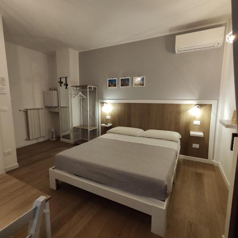 Loremi Rooms - Double Room - 2