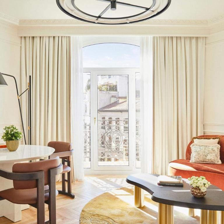 The Palace, a Luxury Collection Hotel, Madrid - Suite de 1 dormitorio Cervantes con cama extragrande y vistas a la ciudad - 1