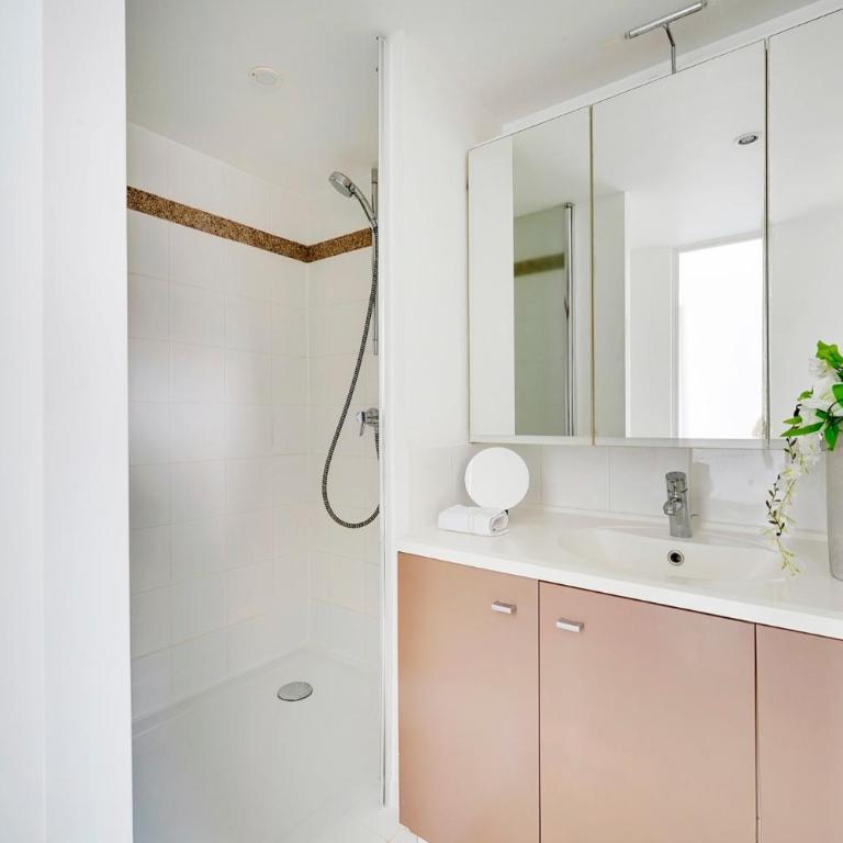 Loft d'exception Courcelles - parc Monceau - Two-Bedroom Apartment - 10