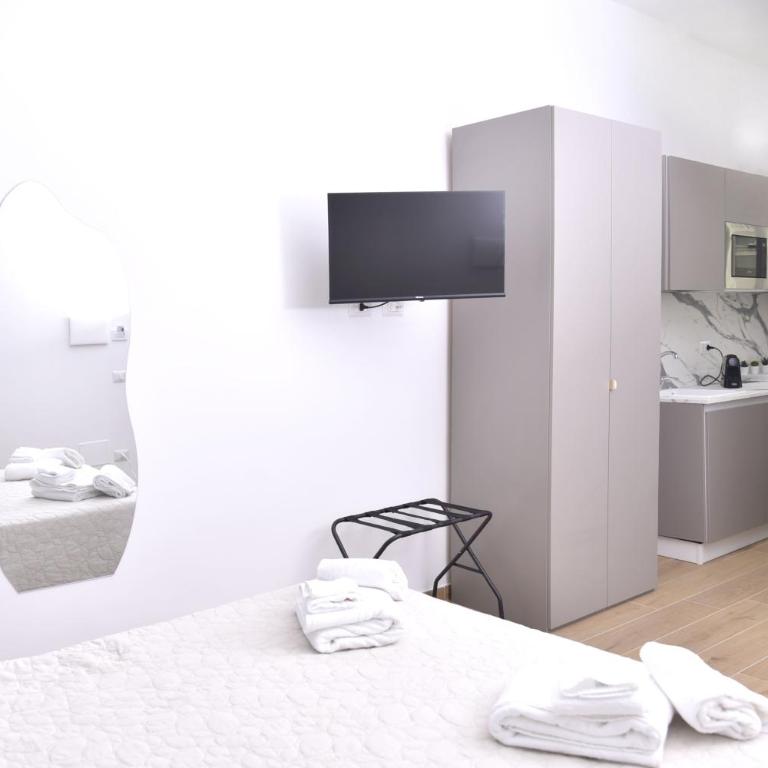 Rivieras House - Central Suites Naples - Camera Matrimoniale Superior - 11