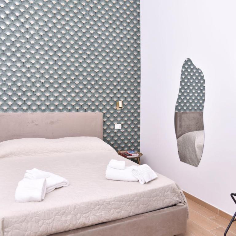 Rivieras House - Central Suites Naples - Camera Matrimoniale Superior - 13