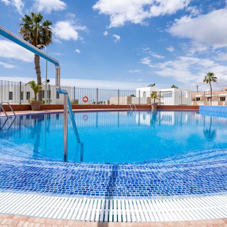 Luminoso apartamento con terraza, vistas al mar y aire acondicionado - Apartamento de 1 dormitorio - 5