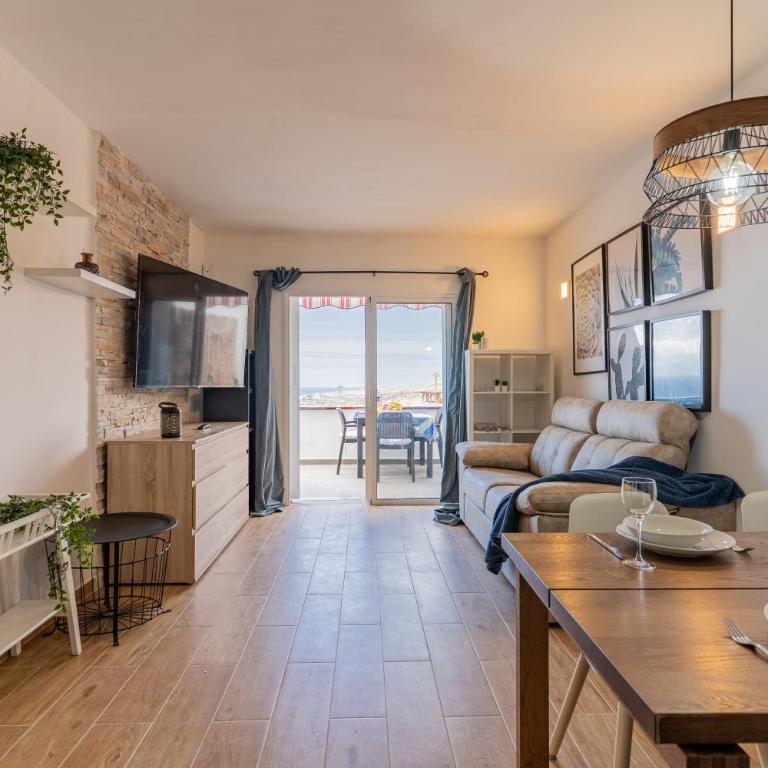 Luminoso apartamento con terraza, vistas al mar y aire acondicionado - Apartamento de 1 dormitorio - 9