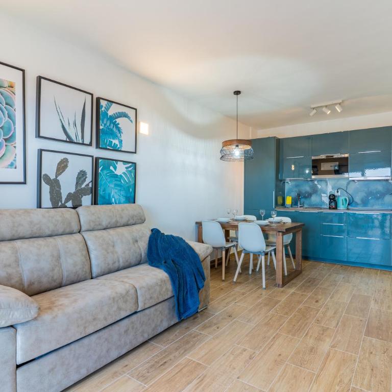 Luminoso apartamento con terraza, vistas al mar y aire acondicionado - Apartamento de 1 dormitorio - 10