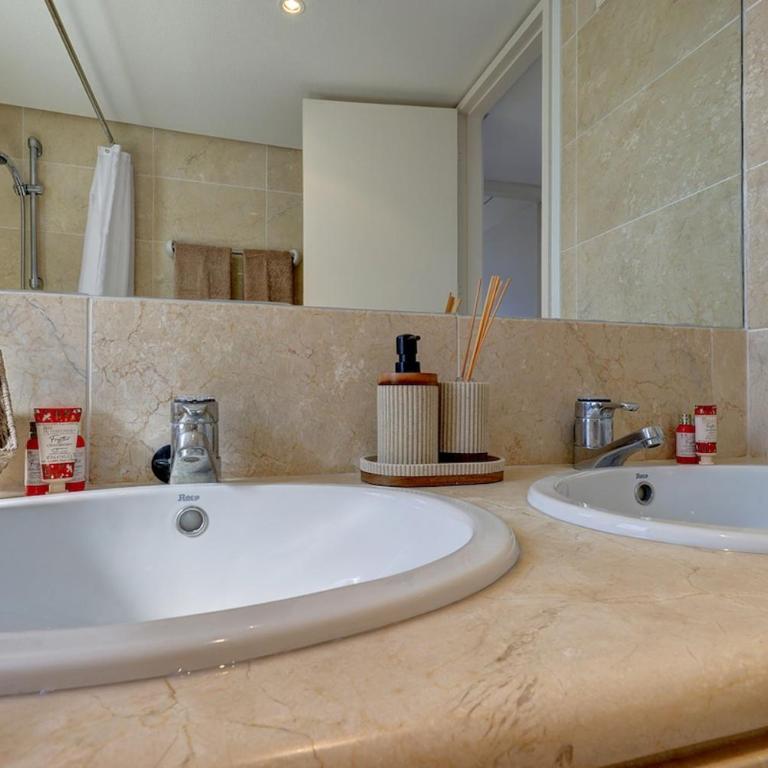 Three Bedroom Townhouse 100 meters from the Beach! - Casa de 3 dormitorios - 45
