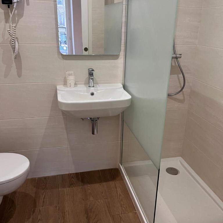 Hipotel Paris Voltaire Bastille - Chambre Double - 11