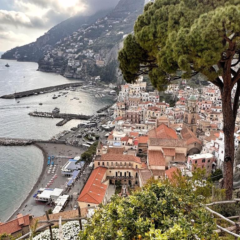 Casa Tusci Amalfi Sea View Duomo Ferry to Positano - Apartment - 53