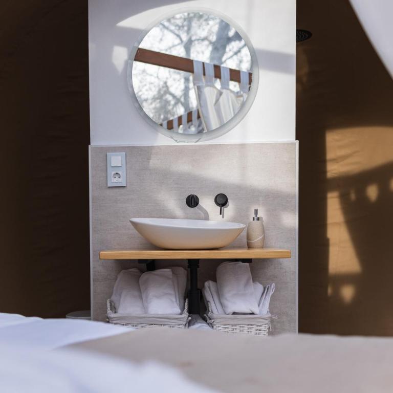 Cazorla Estelar - Suite Superior con cama extragrande - 11