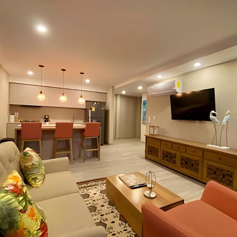Dominique - Two-Bedroom Superior Apartment - 5